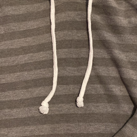 striped long sleeve - Picture 2 of 5